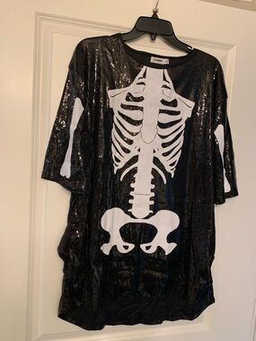 Tipsy Elves Black Sequin Skeleton Tunic NWT🌴